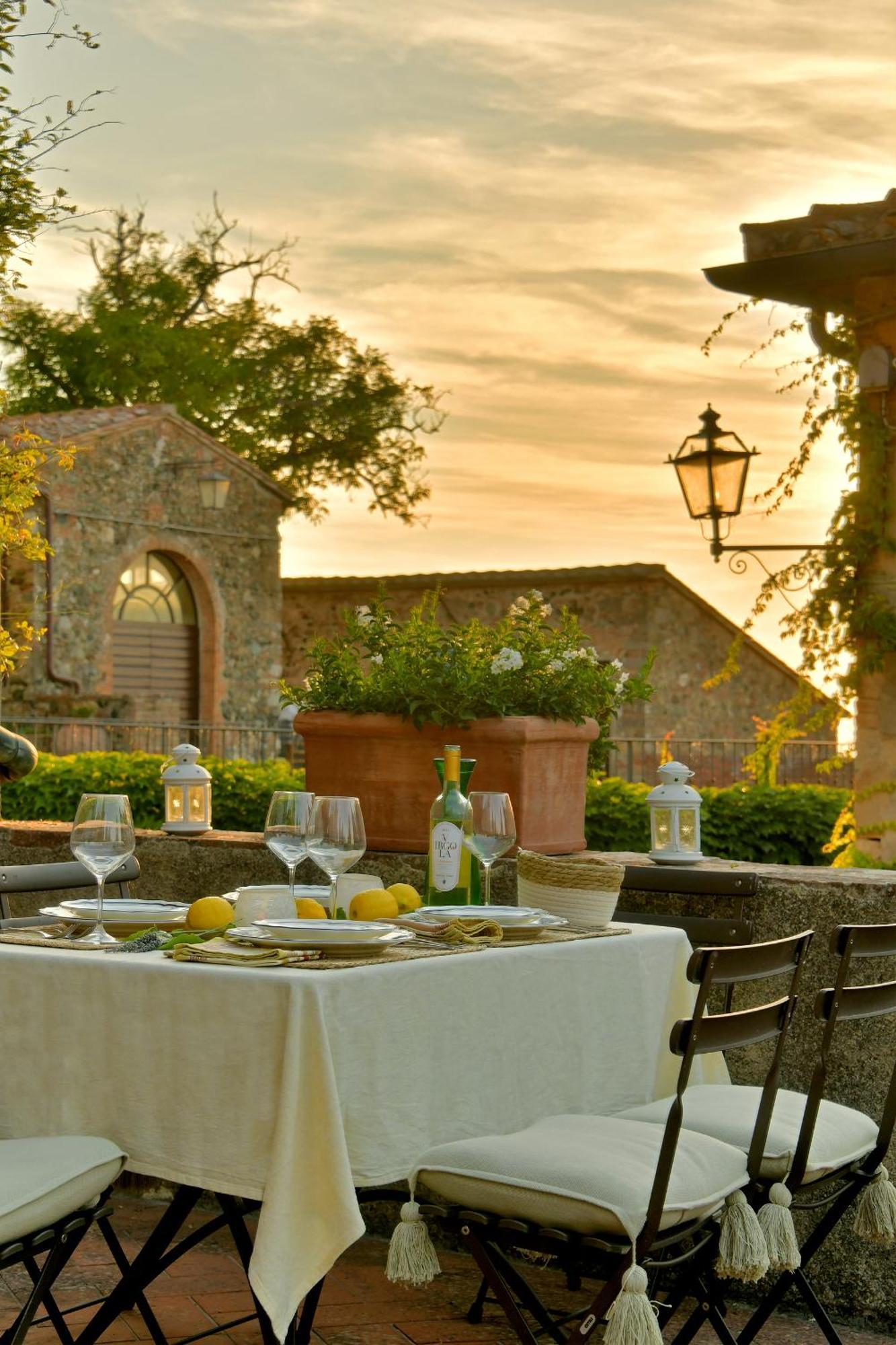 Apartamento Castello Ginori Di Querceto Querceto  Exterior foto